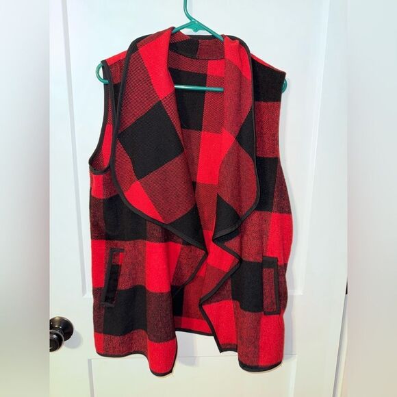 WOMENS RED PLAID VEST - Picture 1 of 5